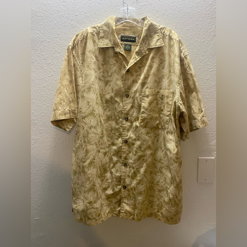 Ruff Hewn Men's Size Large Beige Patterned Button Down short sleeve Shirt